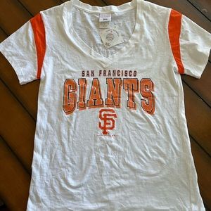 Womens large giants tee